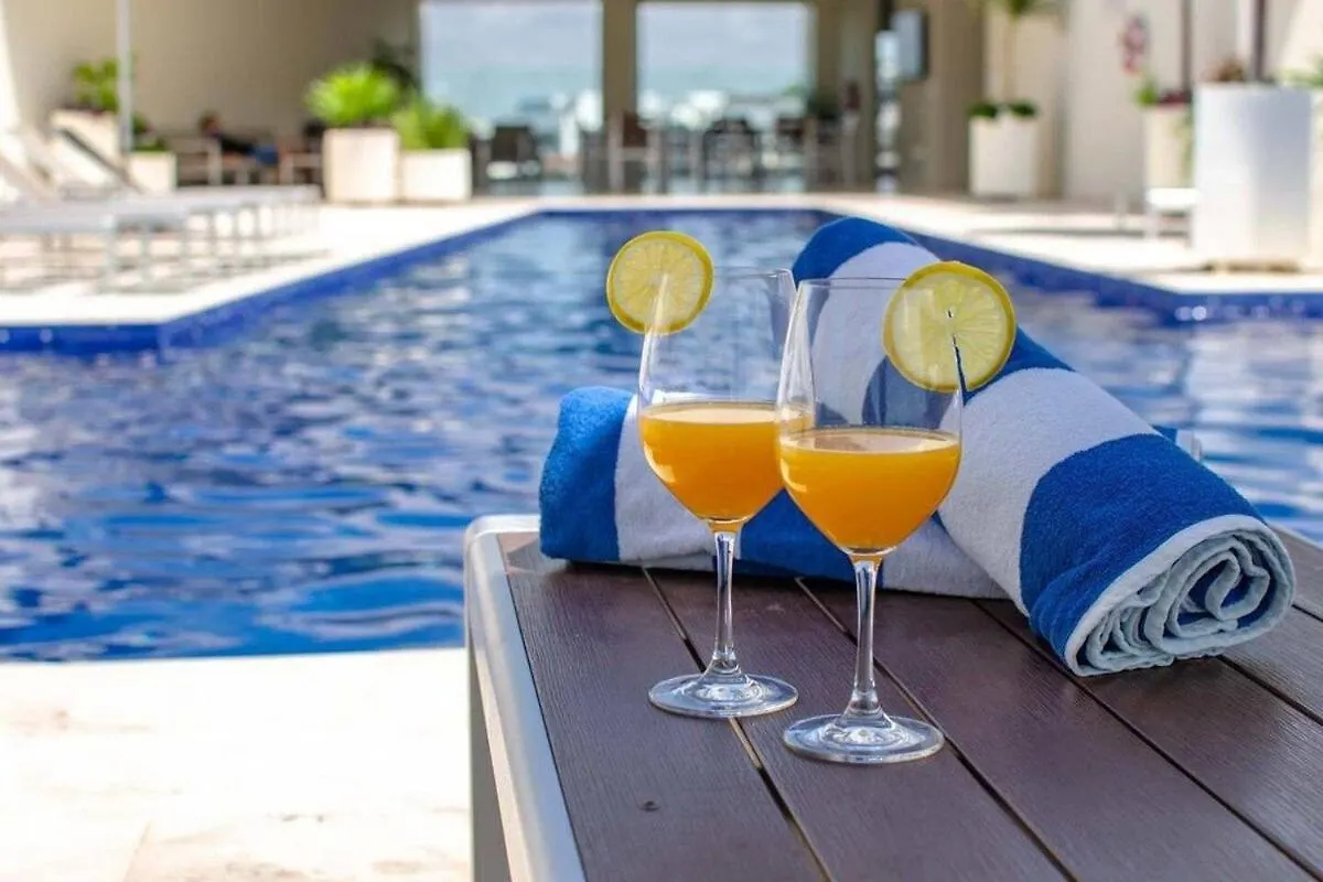 1 Rec. | A Pasos De La Playa | Roof C/Vista Al Mar Apartment Playa del Carmen